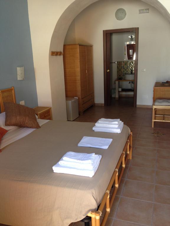 B&B La Goletta Di Salina Santa Marina Salina Bilik gambar