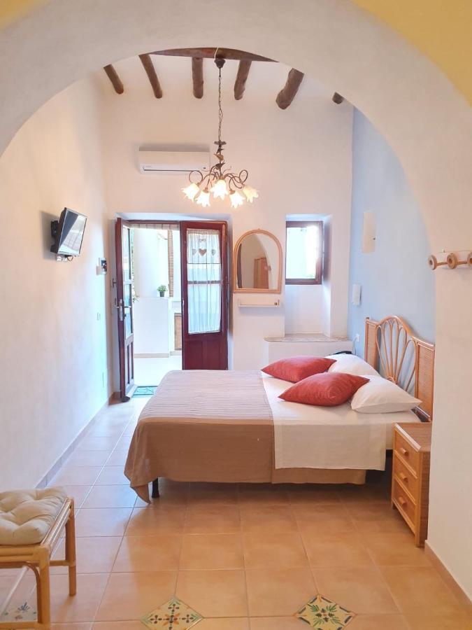 B&B La Goletta Di Salina Santa Marina Salina Luaran gambar